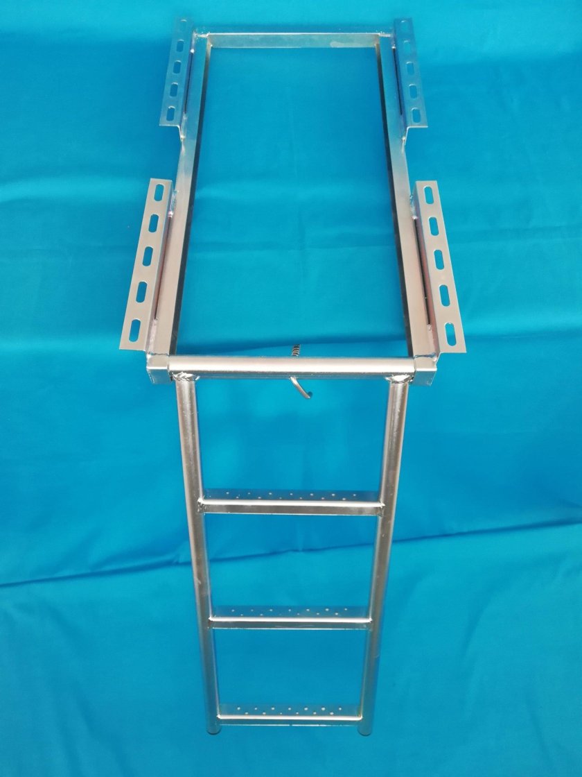 Лестница выдвижная для фургона 2 ступени 615.02