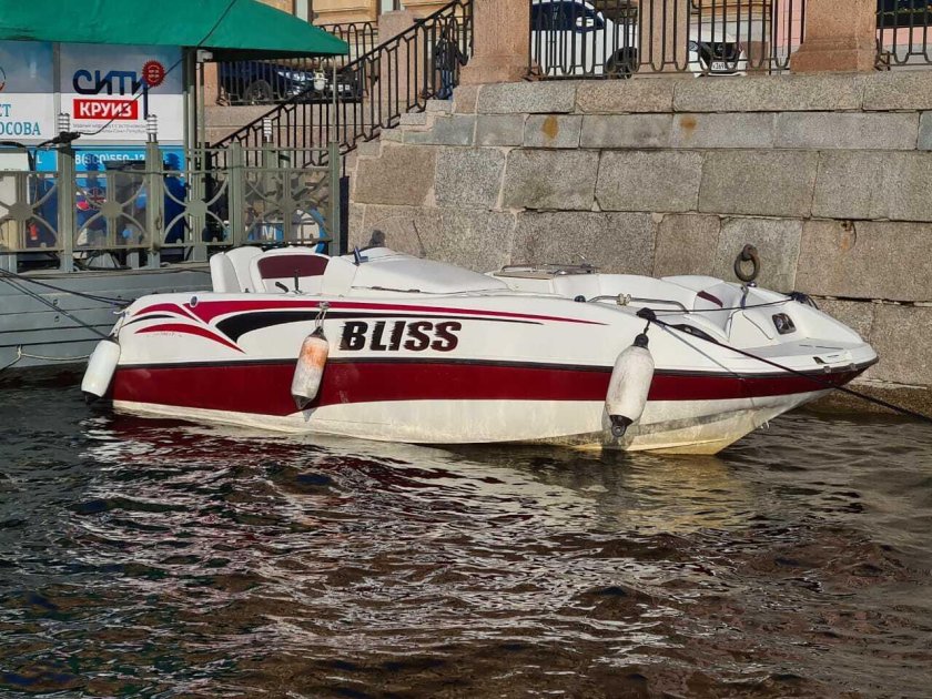 Лодка Swift Chaser 630