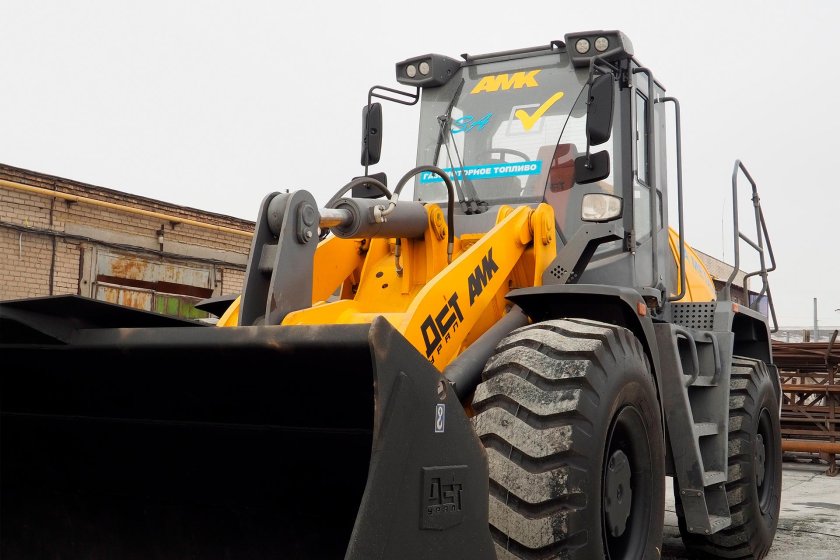 Фронтальный погрузчик дст урал