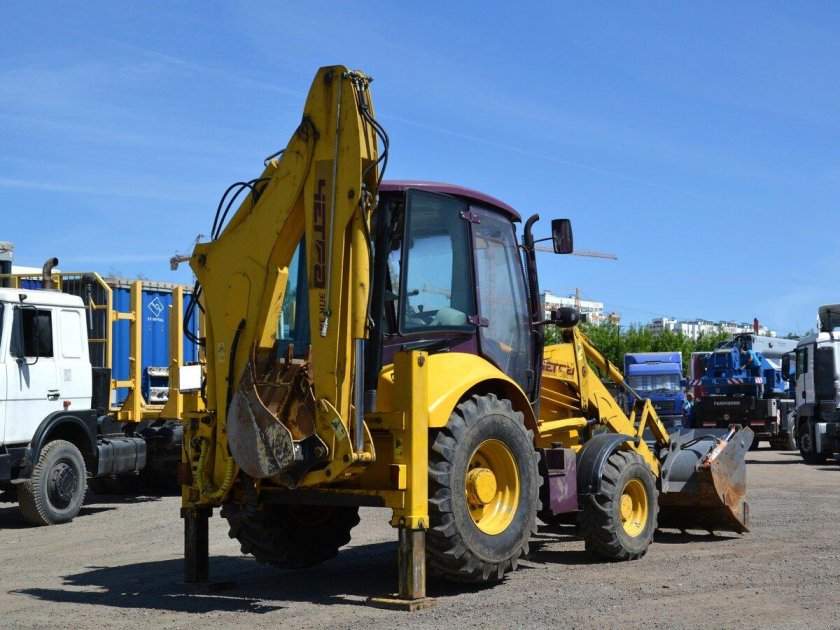 Экскаватор-погрузчик komatsu wb97s-5