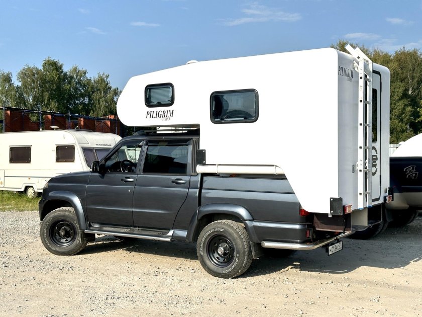 УАЗ пикап кемпер