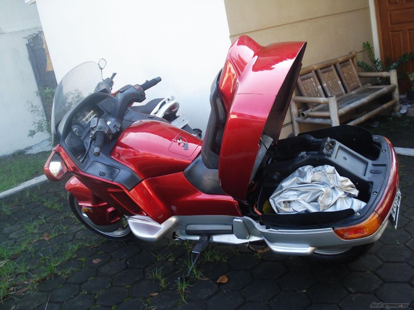 Honda Pacific Coast 800