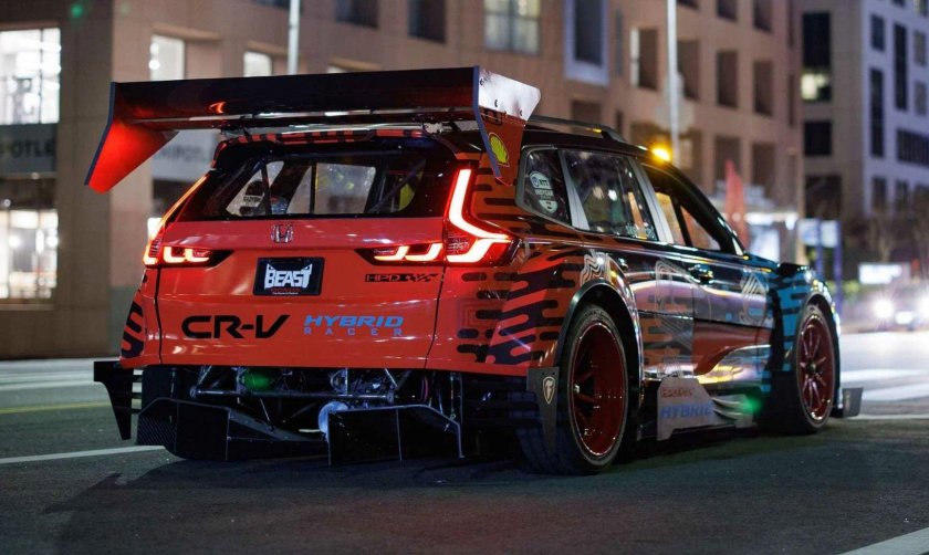 Honda CR-V Hybrid Racer