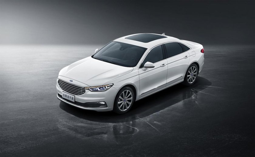 Ford Taurus 2020