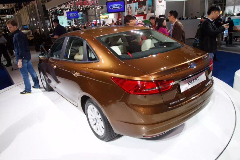 Седаны бюджетные китайские