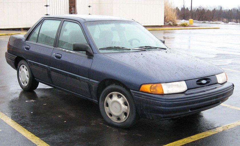 Ford/escort-North-America 1990 седан