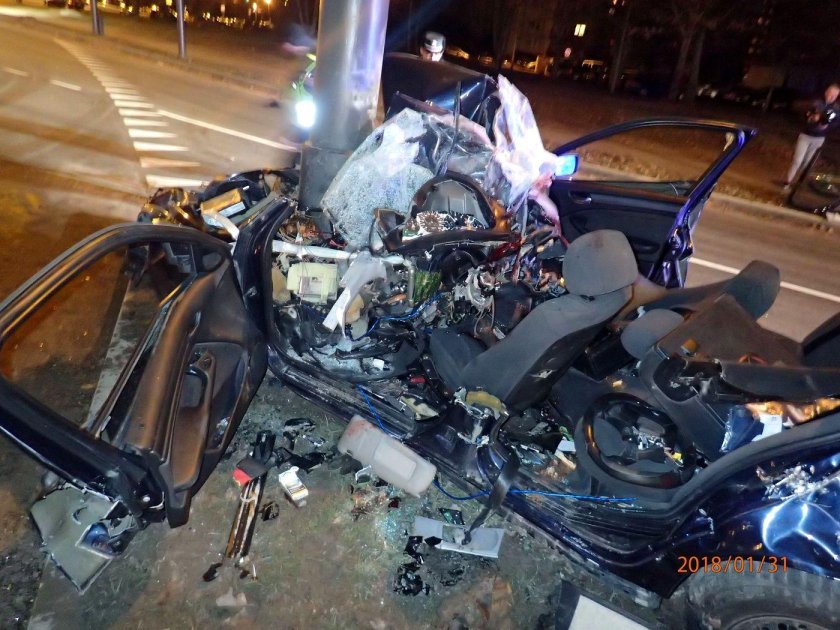 Разбитая BMW f10