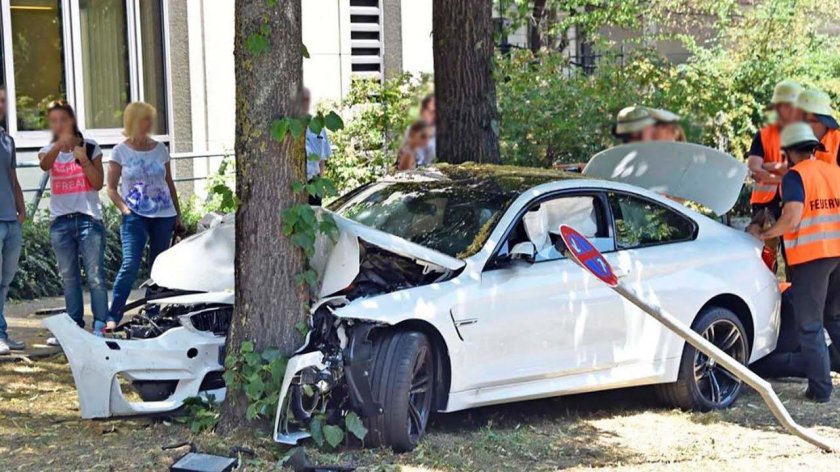 BMW m4 crash
