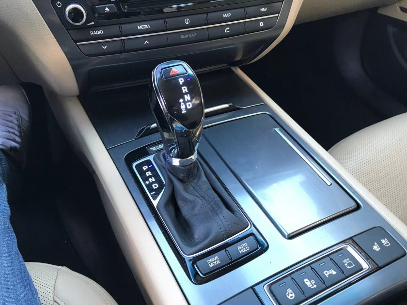 Ручка КПП Genesis g80