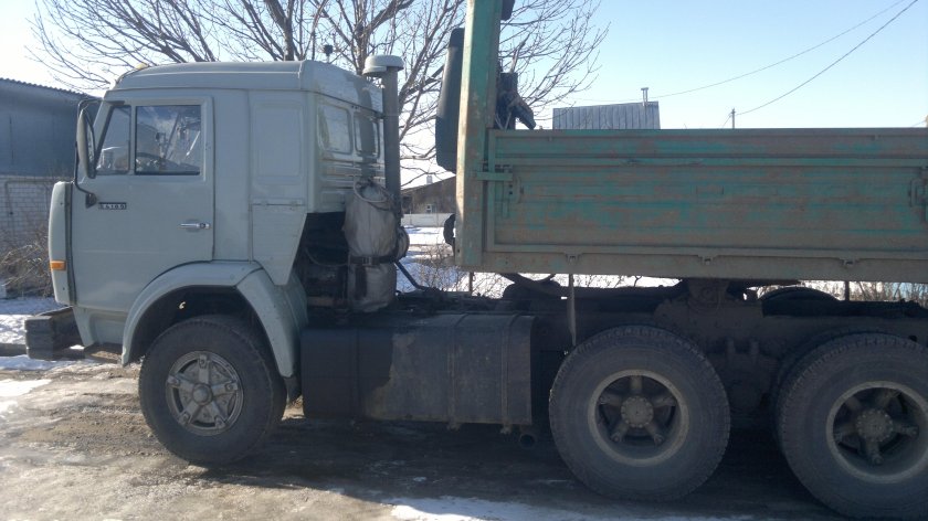 КАМАЗ 53212 бортовой