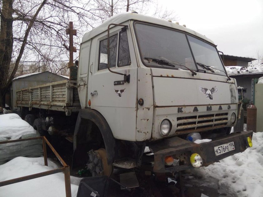 КАМАЗ 54105 бортовой