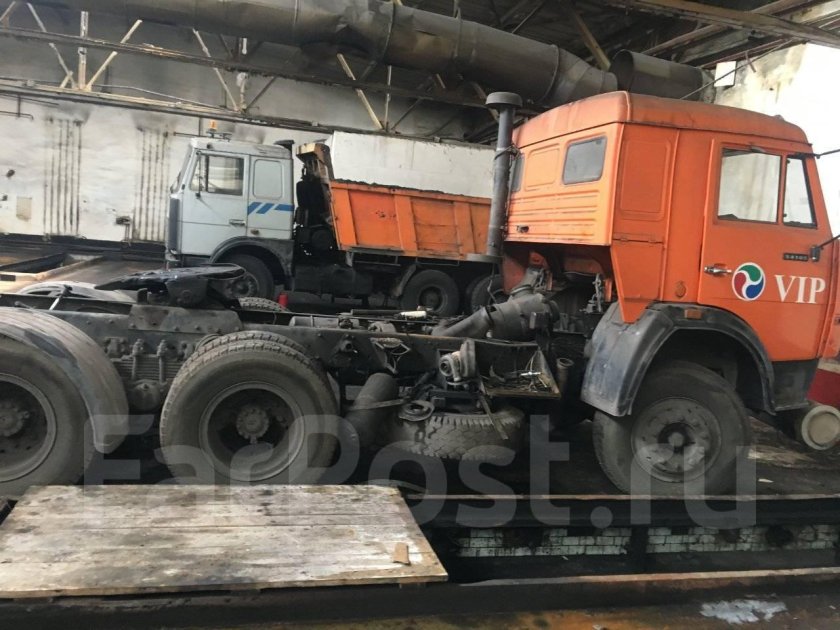 Седельный тягач КАМАЗ•54105