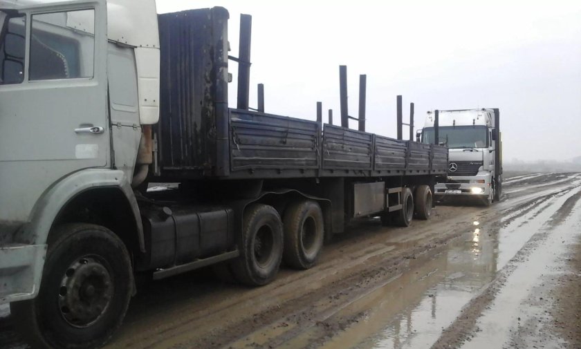 КАМАЗ 54105 тягач