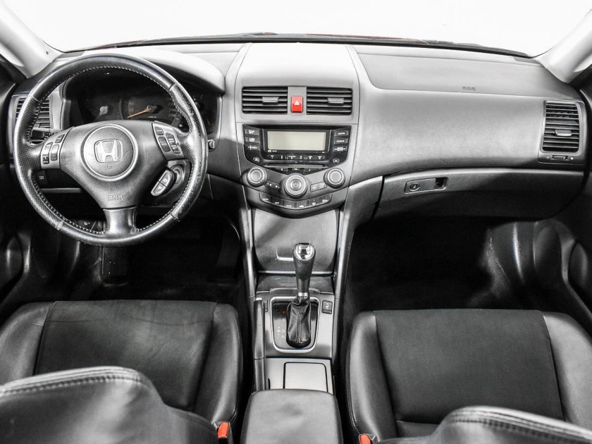 Honda Accord 2006 салон