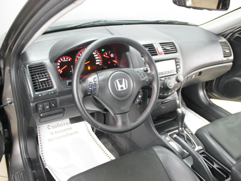 Honda Accord 2007 салон