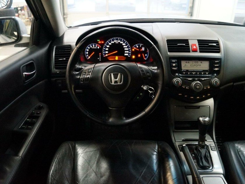 Honda Accord 2006 2.4