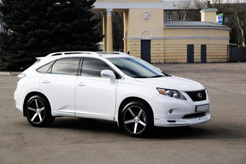 Лексус РХ 330 на ВОССЕНАХ