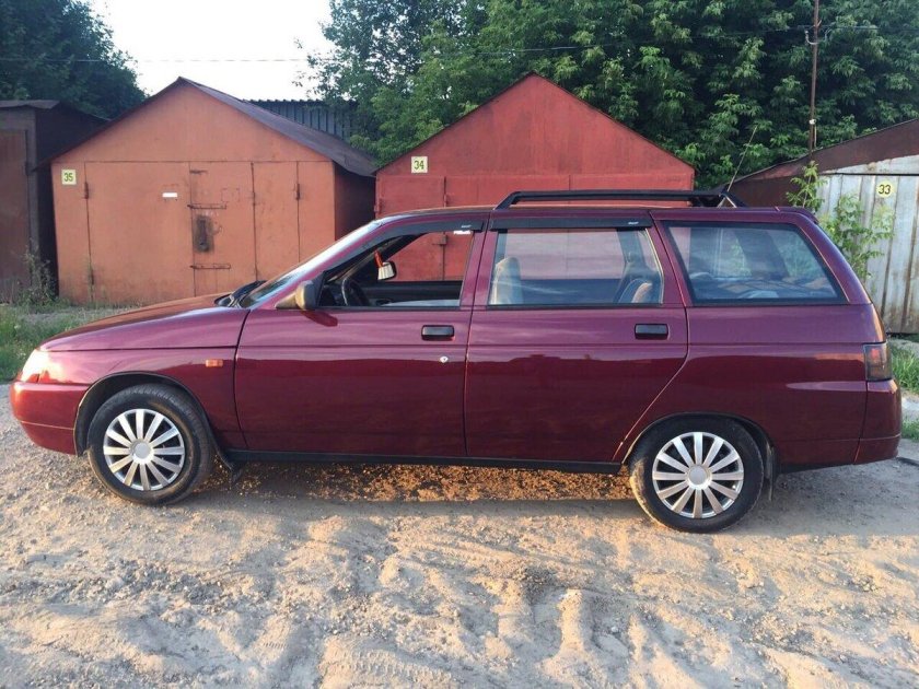 Lada (ВАЗ) 2111