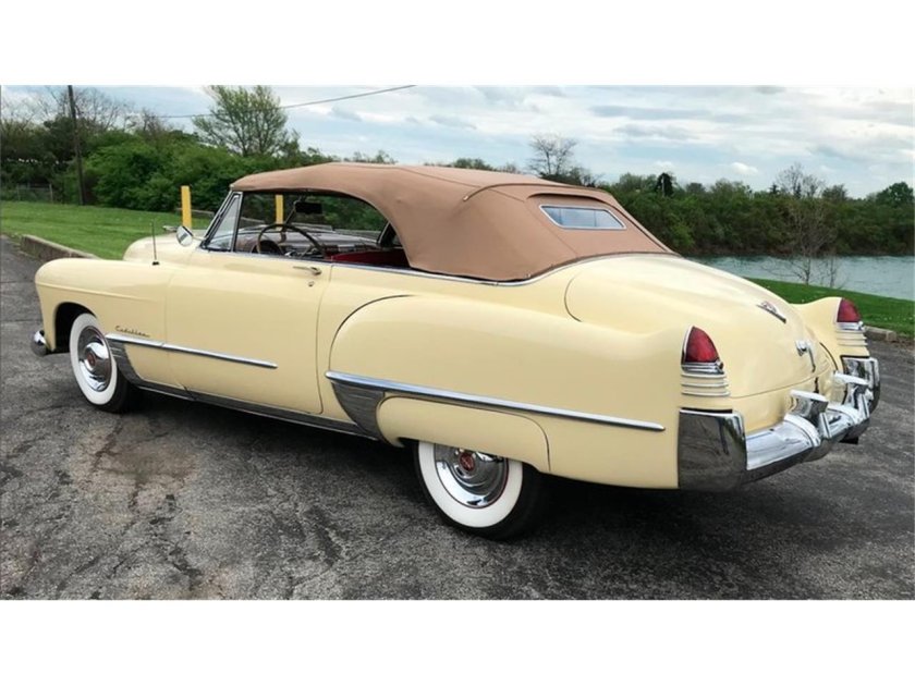 Cadillac Series 62 sedan