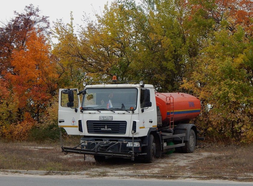 Ко-806 на шасси МАЗ