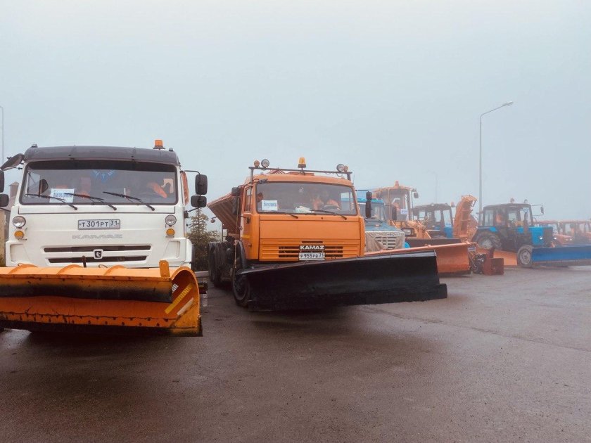 КДМ трактор