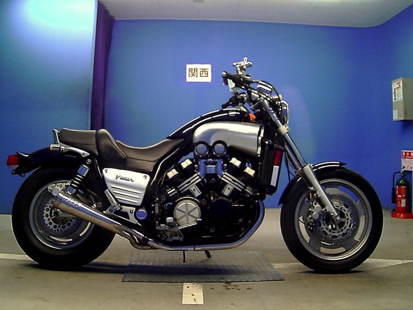 Yamaha v Max 1995