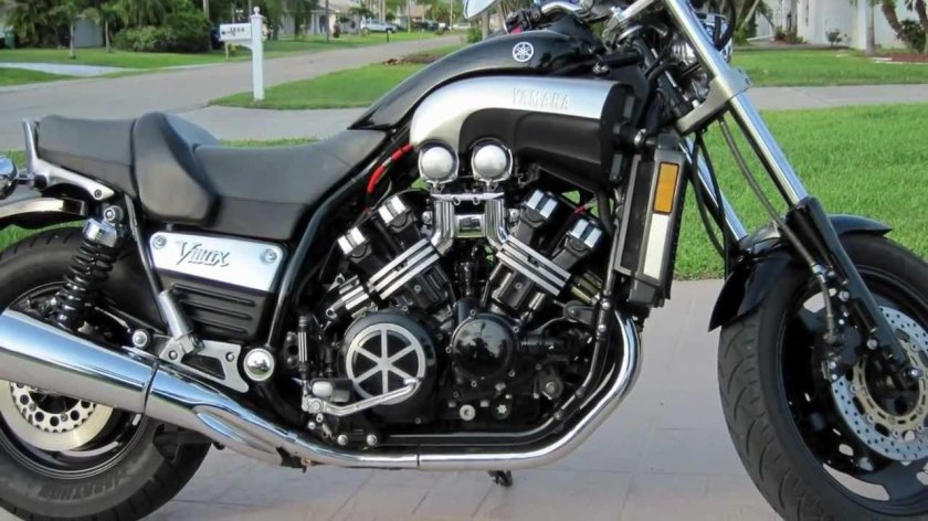 Ямаха Vmax 1200