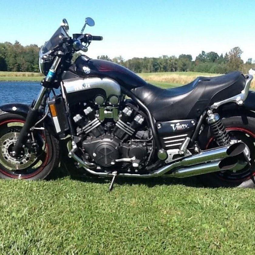 Ямаха Vmax 1200