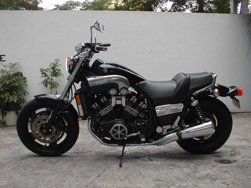 Yamaha v Max 2005