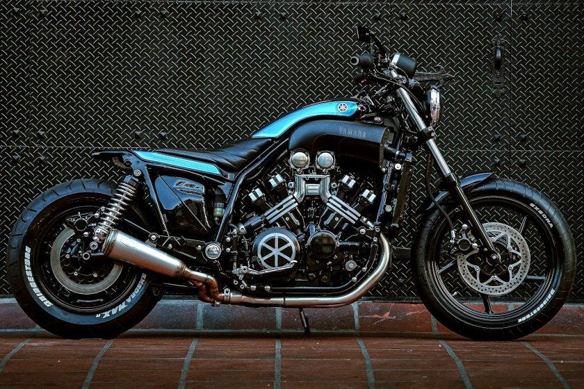 Yamaha Vmax 1200 Custom
