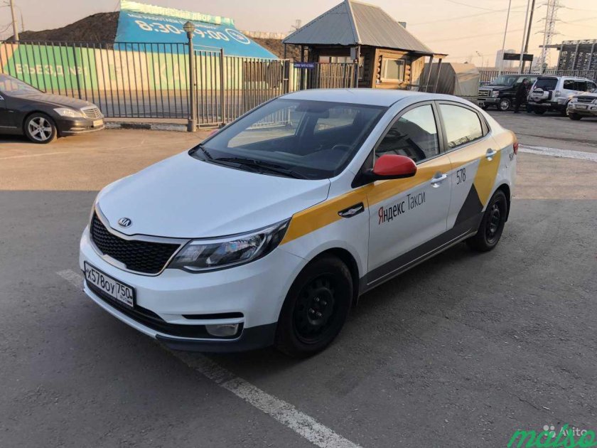 Киа Рио 2021 под такси