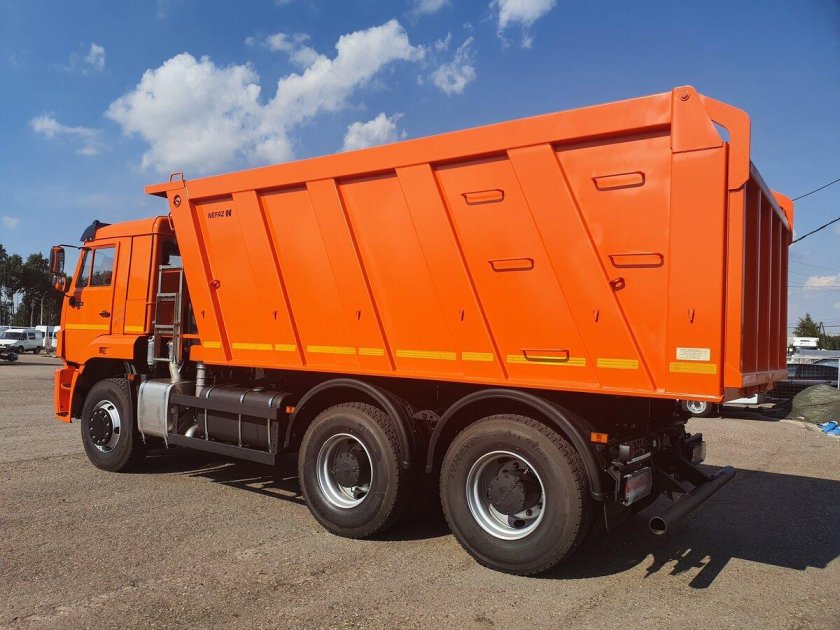 КАМАЗ 6520-53 самосвал