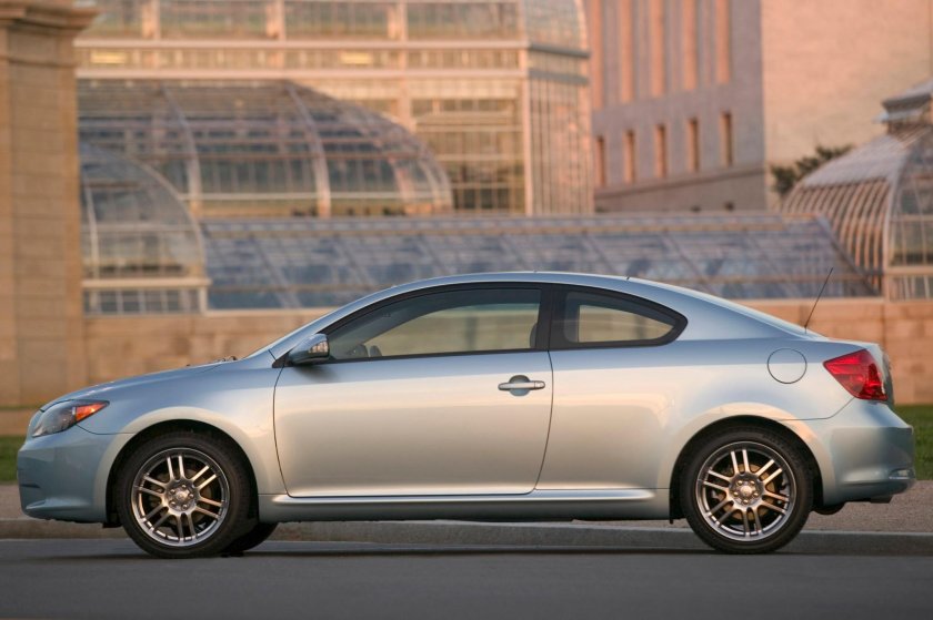 Scion TC 2005