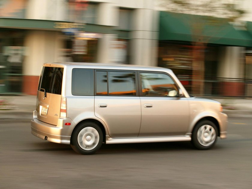 Scion XB 2004