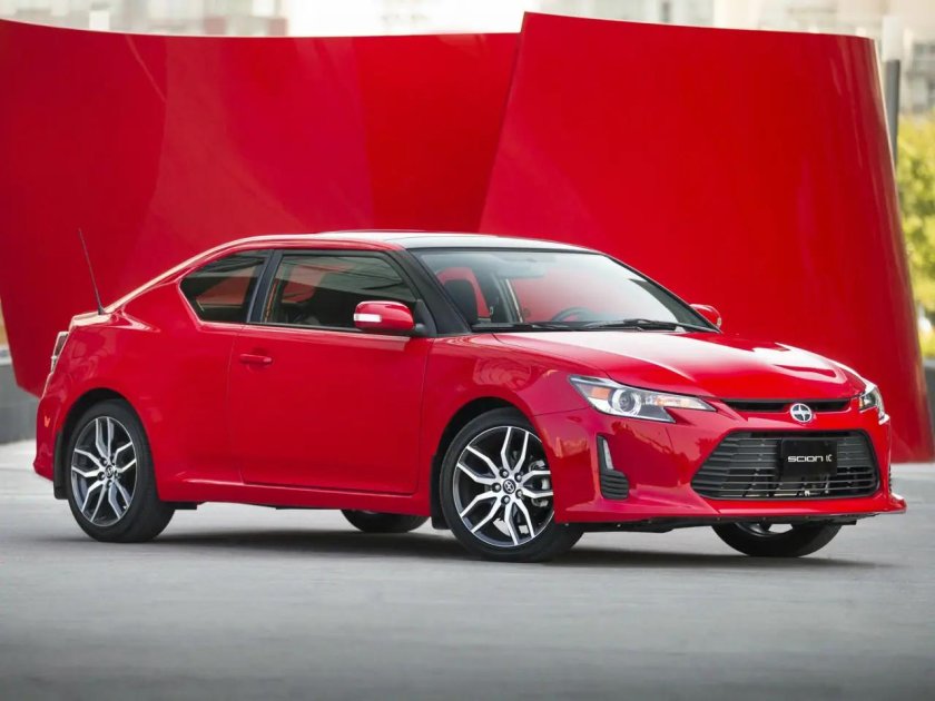 Тойота Скион 2016