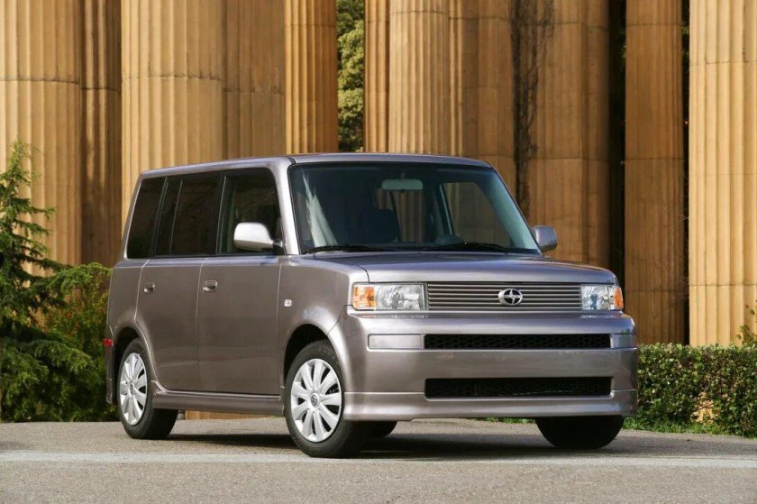 Scion XB 2004