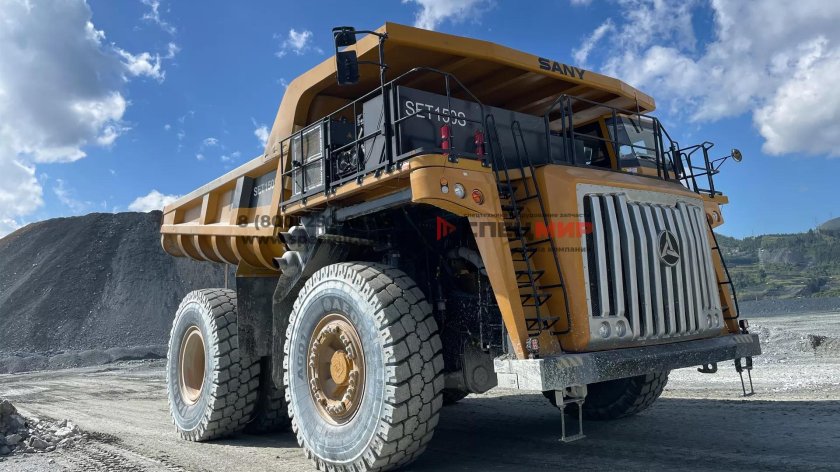 Карьерный самосвал sany