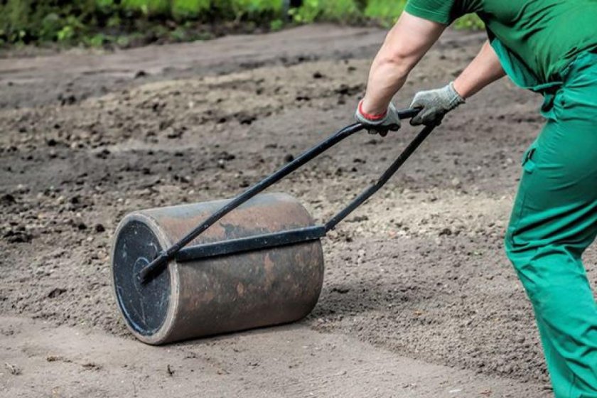 Трамбовочный каток для грунта