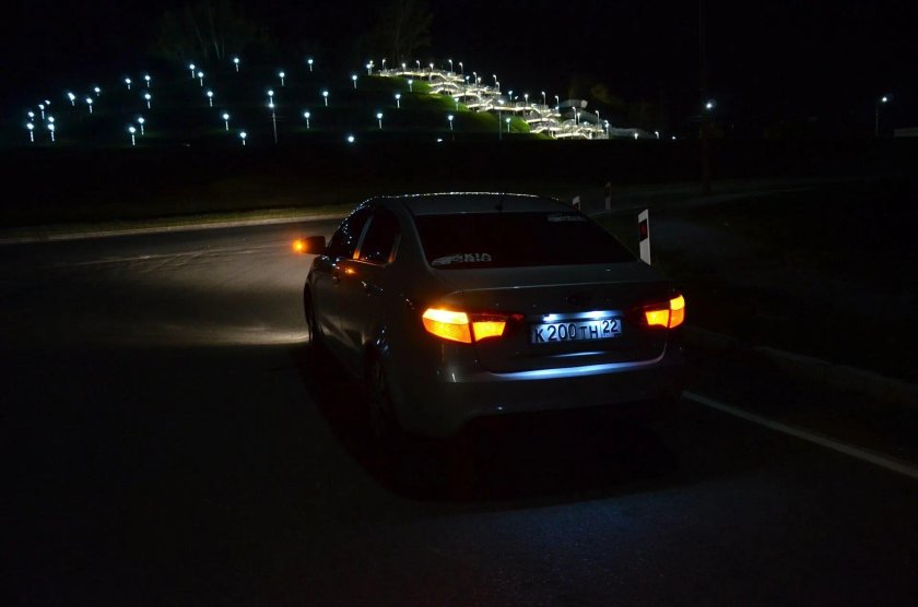 Киа Рио 3 ночью