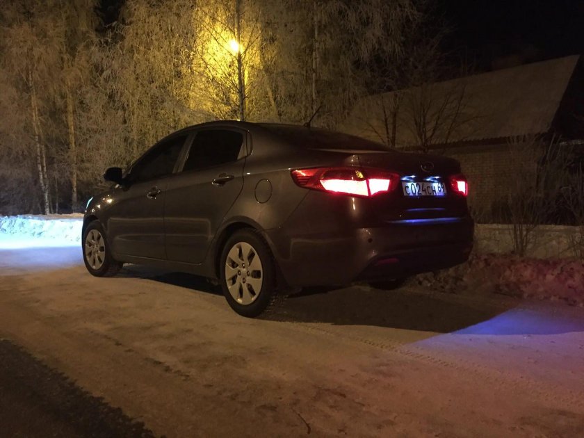 Киа Рио 2015 ночь