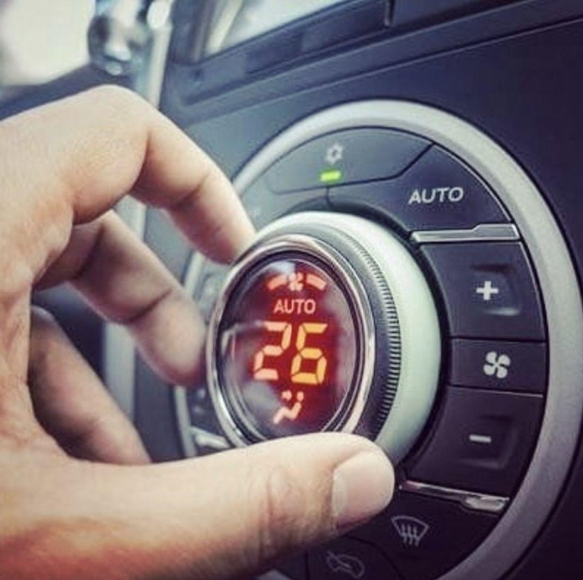 Кнопка кондиционера автомобиля