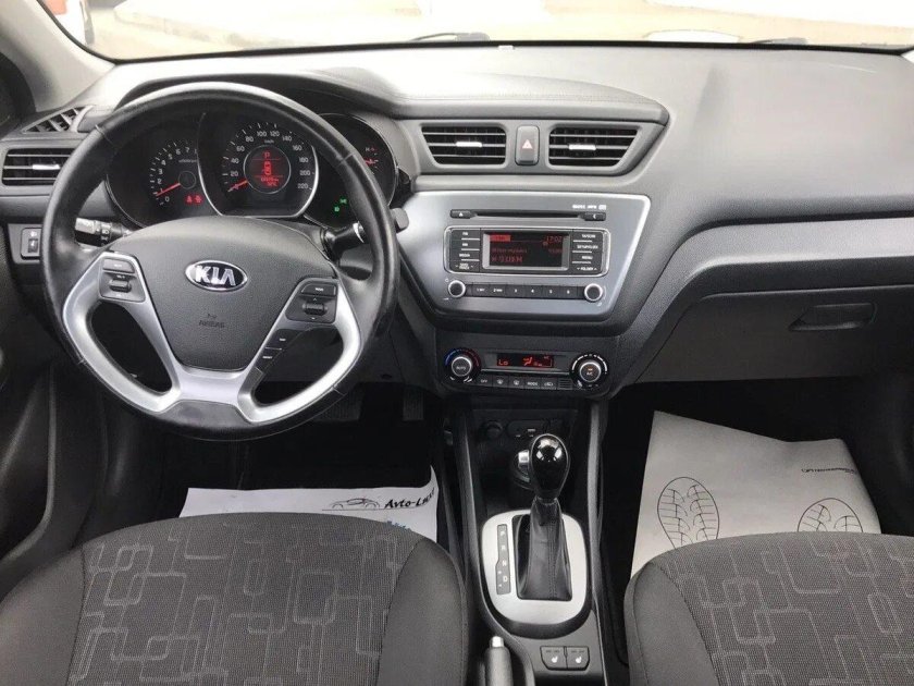 Киа Рио 3 Рестайлинг комплектации