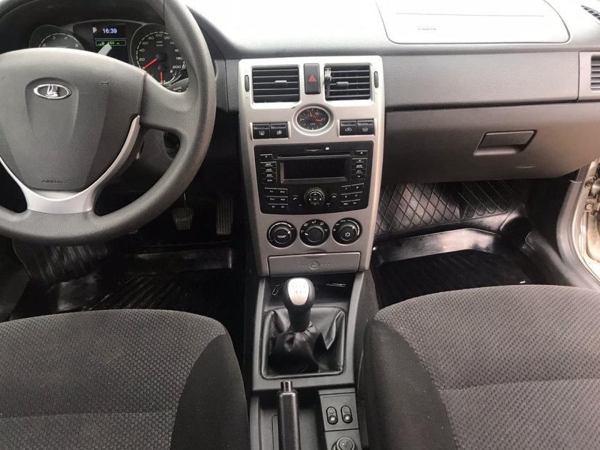 Лада Приора 2 салон Люкс