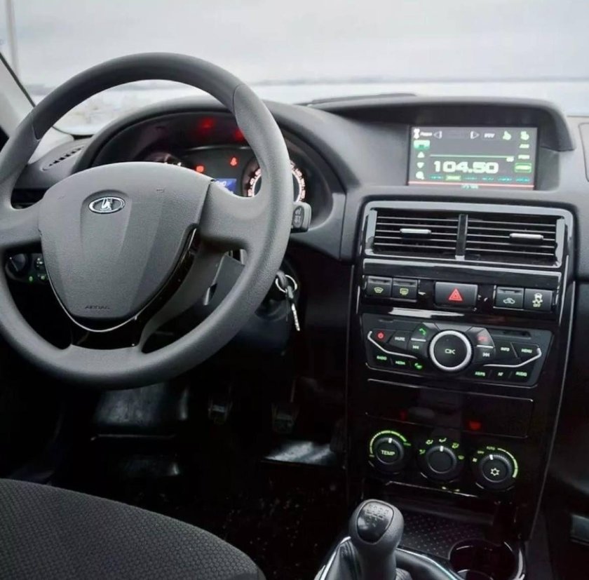 Lada Priora 2 салон