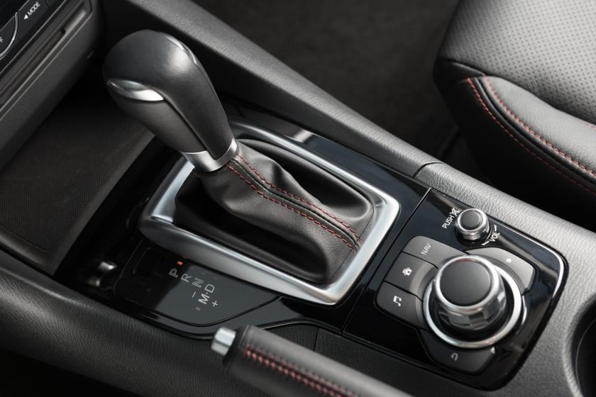 Коробка автомат Мазда 3