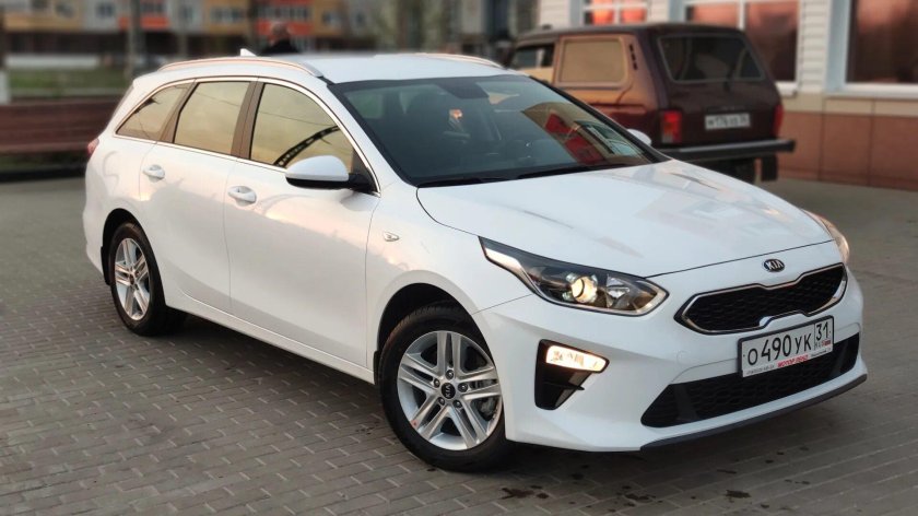 Киа СИД универсал белый 2021