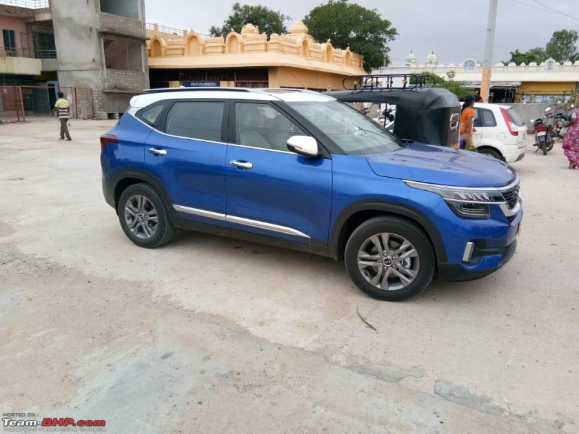 Kia Seltos синий