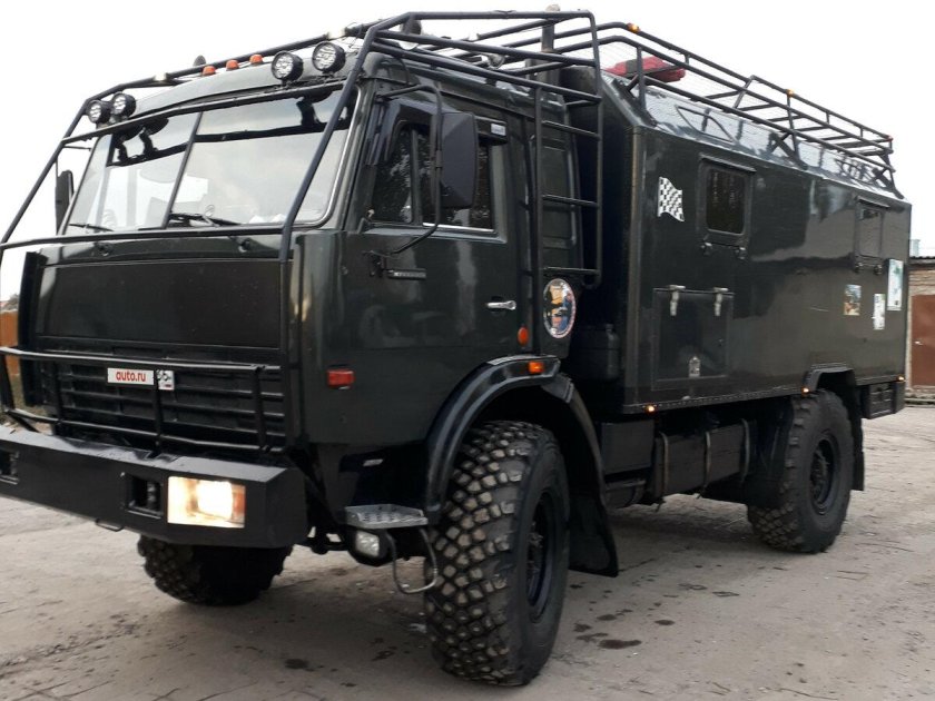 КАМАЗ 4326 армейский