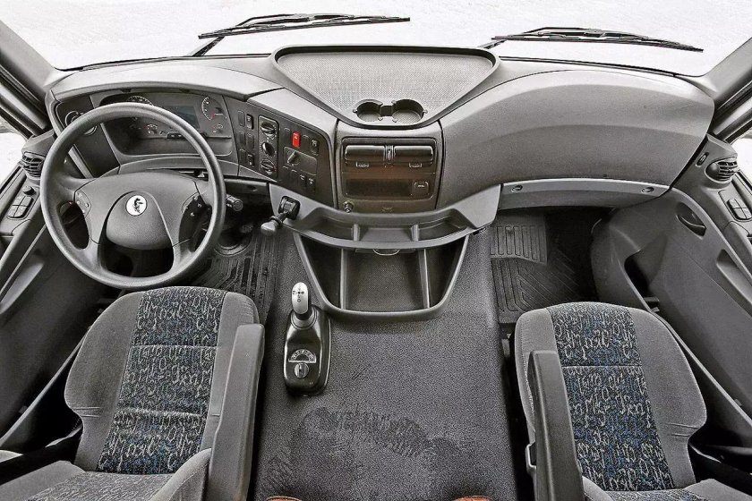 КАМАЗ 5490 Нео в кабине