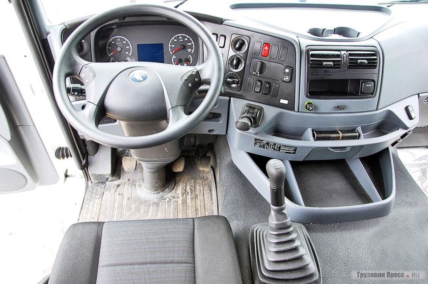 КАМАЗ 5490 Нео салон